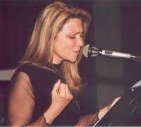 mariella_terragni_i.jpg (12534 byte)